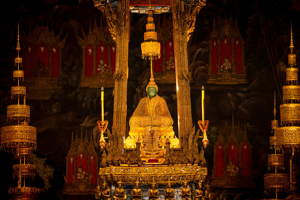 Wat Phra Si Rattana Satsadaram or Wat Phra Kaeo